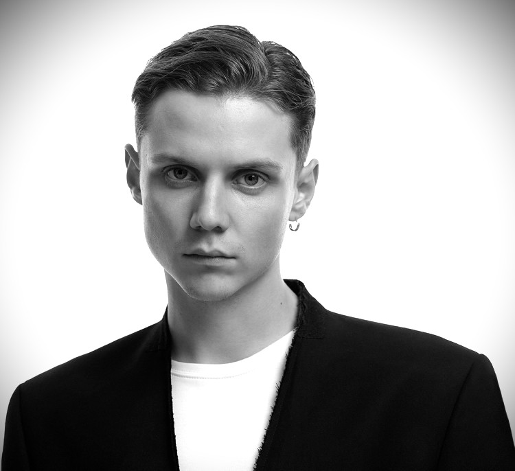 Портрет Ваня Дмитриенко